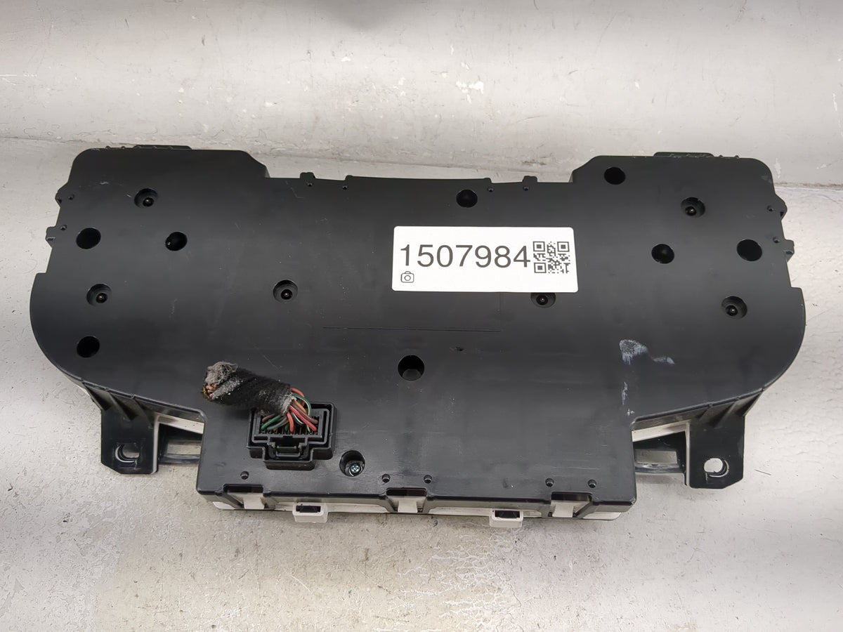 2009-2013 Gmc Sierra 1500 Instrument Cluster Speedometer Gauges P/N:20958766 Miles:132K Fits OEM Used Auto Parts - Oemusedau