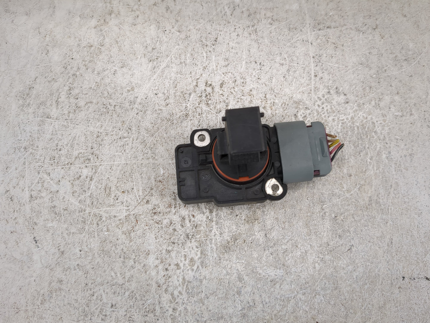 2009-2013 Gmc Sierra 1500 Mass Air Flow Meter Maf 405011 - Oemusedautoparts1.com