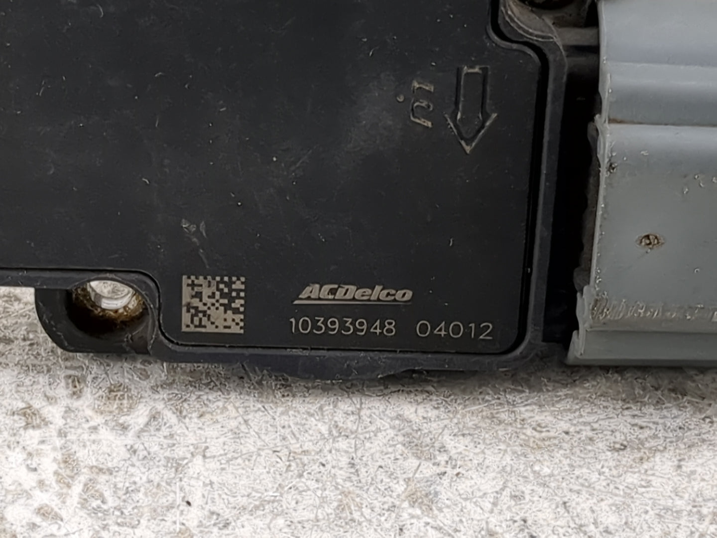 2009-2013 Gmc Sierra 1500 Mass Air Flow Meter Maf 405011 - Oemusedautoparts1.com