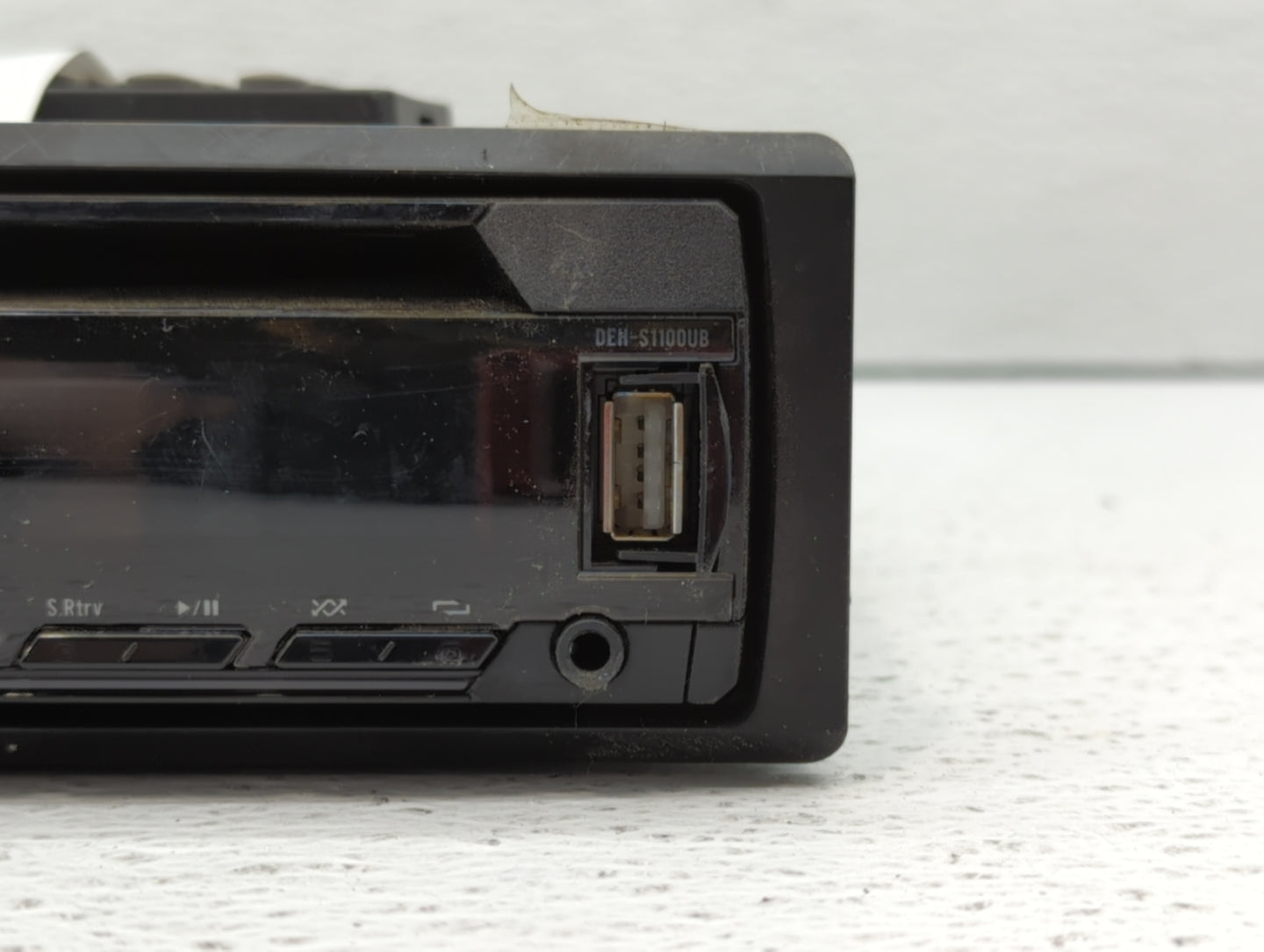 2012 Gmc Sierra 1500 Am Fm Cd Player Radio Receiver - Oemusedautoparts1.com