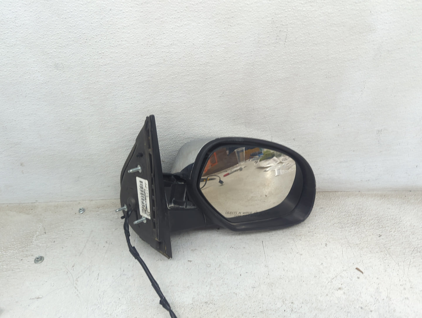 2009-2013 Gmc Sierra 1500 Passenger Side View Mirror - Right Door Mirror OEM Used - Oemusedautoparts1.com