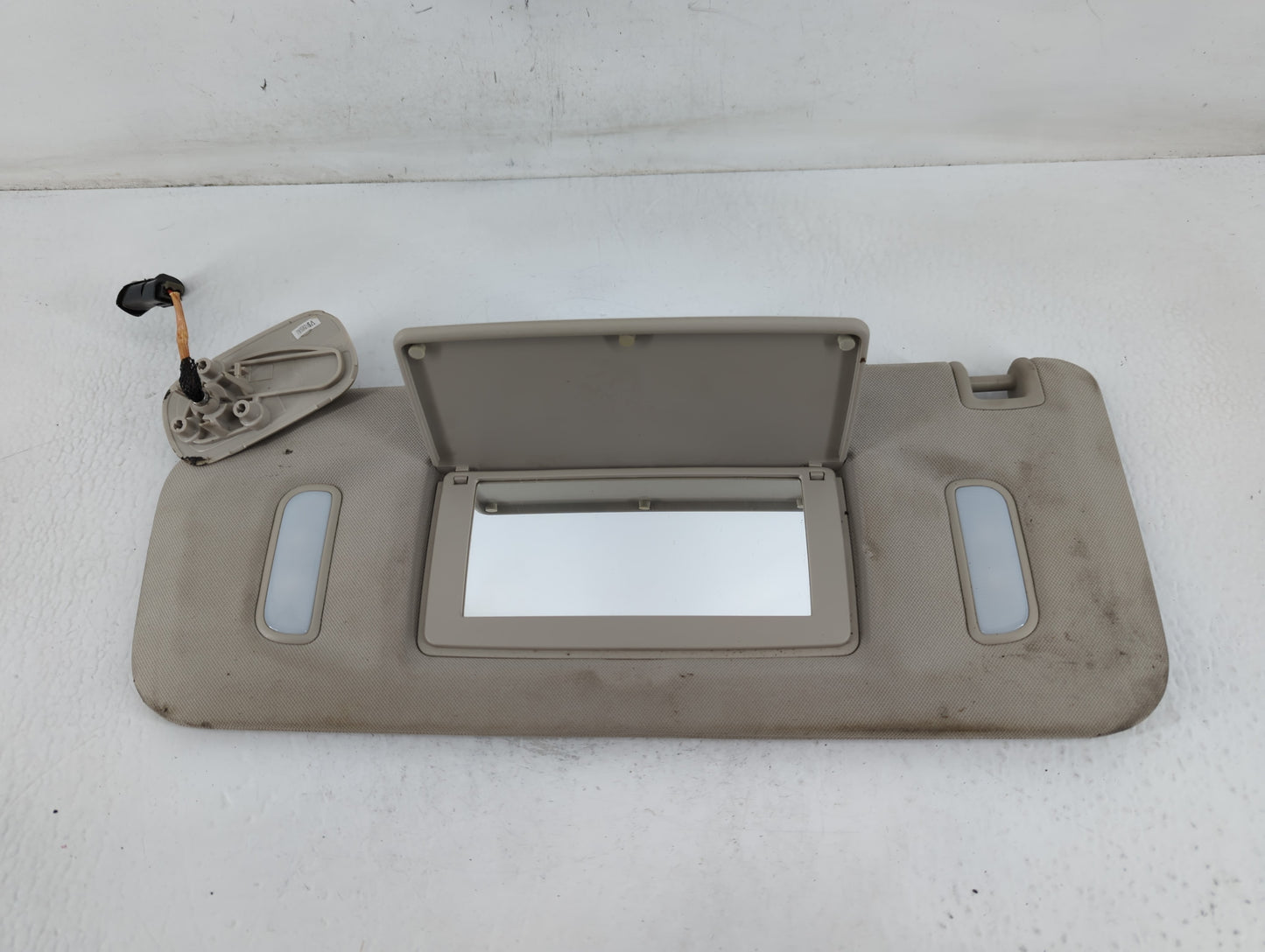 2007-2013 Gmc Sierra 1500 Sun Visor Shade Replacement Driver Left Mirror Fits Fits 2007 2008 2009 2010 2011 2012 2013 2014 O