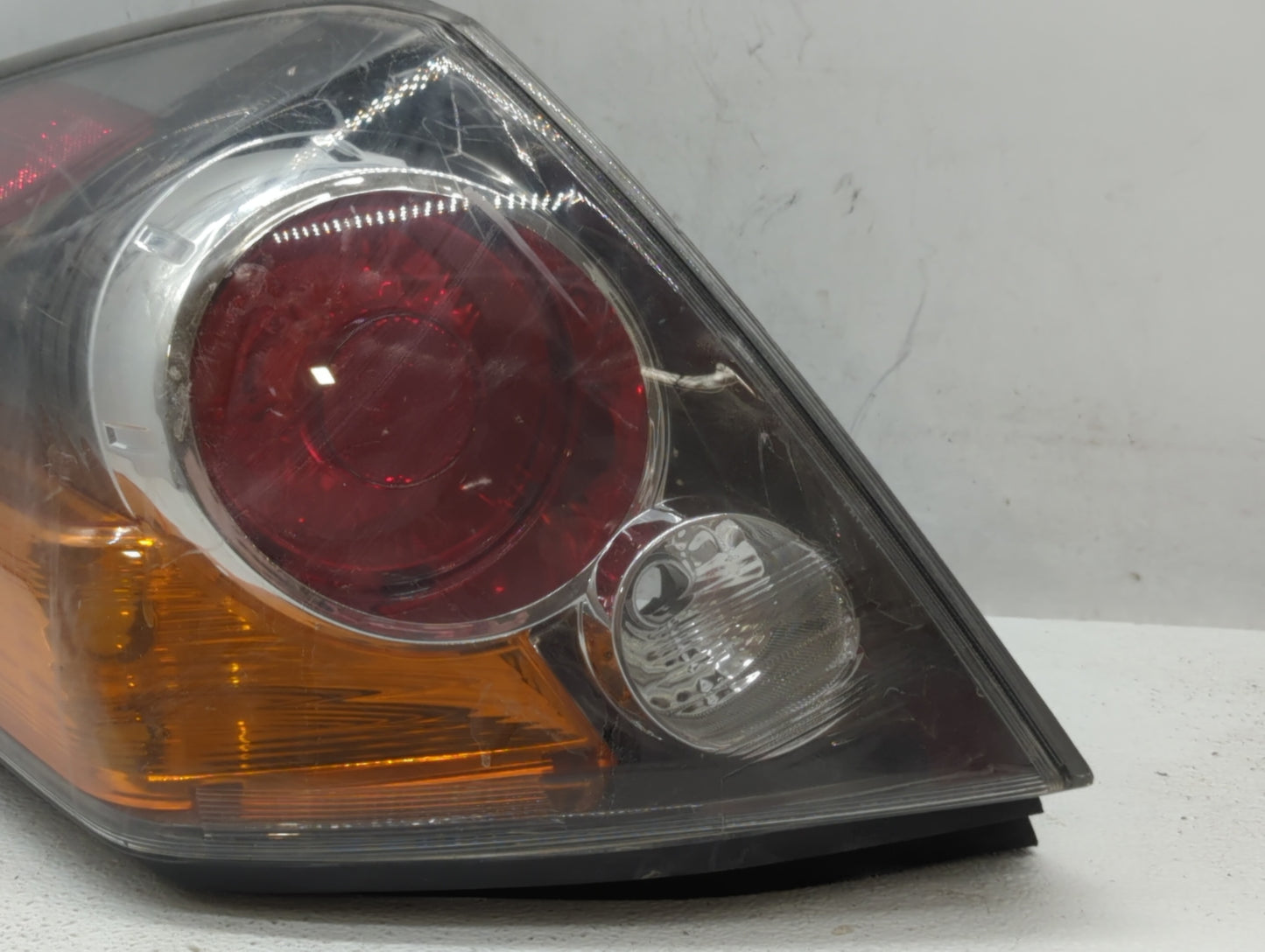 2011-2014 Gmc Sierra 2500 Tail Light Assembly Driver Left OEM Fits Fits 2011 2012 2013 2014 OEM Used Auto Parts - Oemusedaut