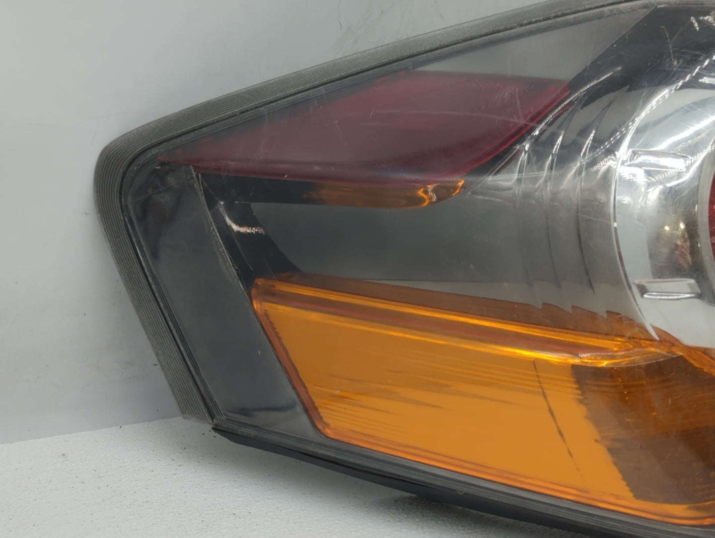 2011-2014 Gmc Sierra 2500 Tail Light Assembly Driver Left OEM Fits Fits 2011 2012 2013 2014 OEM Used Auto Parts - Oemusedaut
