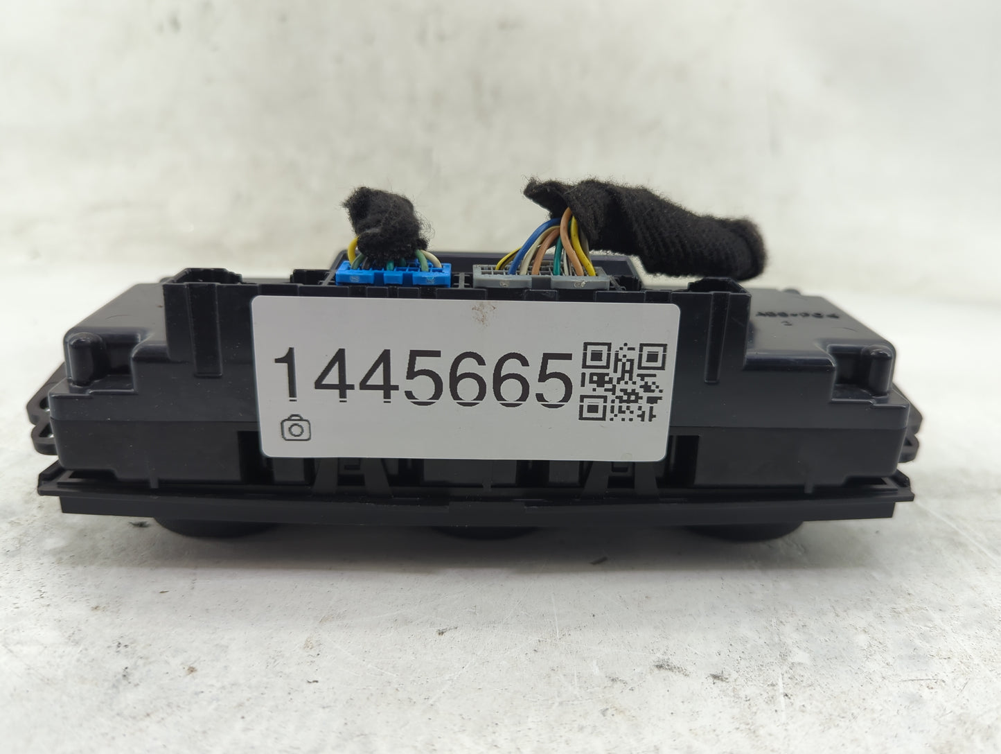 2012-2014 Gmc Sierra 3500 Climate Control Module Temperature AC/Heater Replacement P/N:22803601 Fits Fits 2012 2013 2014 OEM