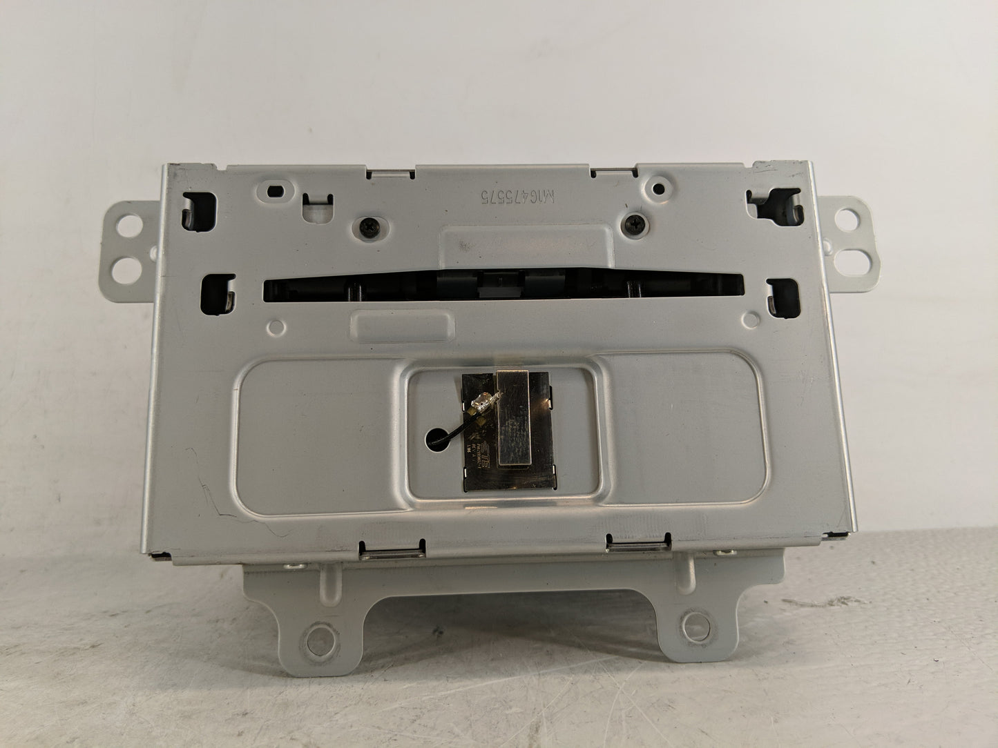 2012 Gmc Terrain Radio AM FM Cd Player Receiver Replacement P/N:22869279 22909201 Fits OEM Used Auto Parts - Oemusedautopart