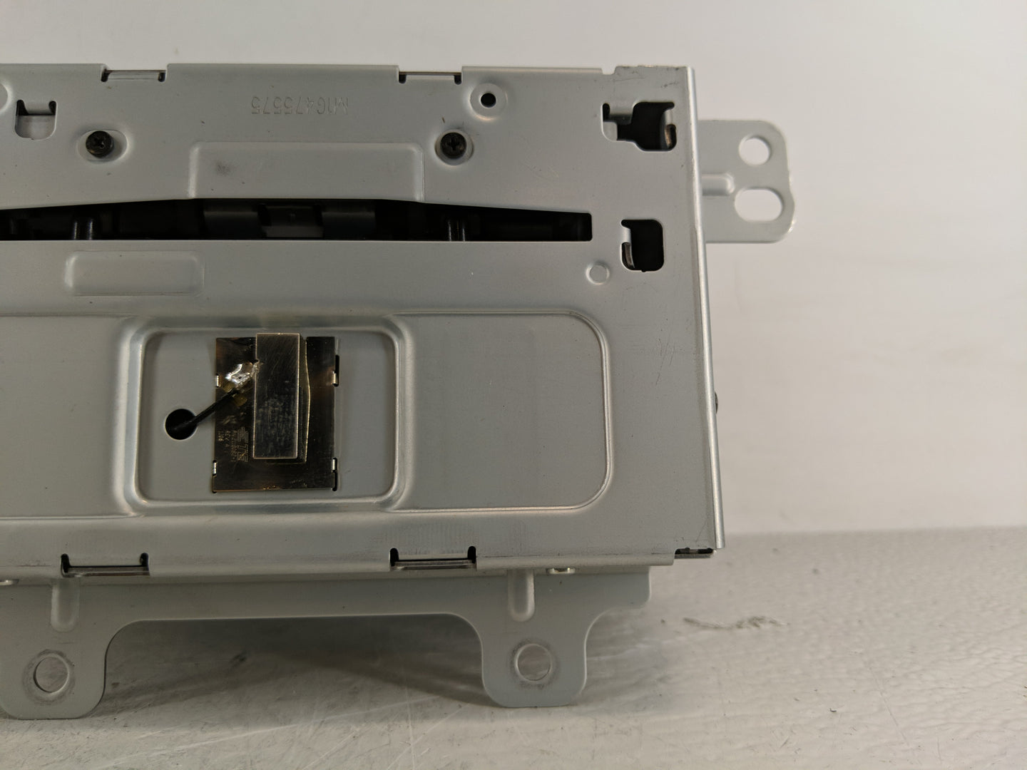 2012 Gmc Terrain Radio AM FM Cd Player Receiver Replacement P/N:22869279 22909201 Fits OEM Used Auto Parts - Oemusedautopart