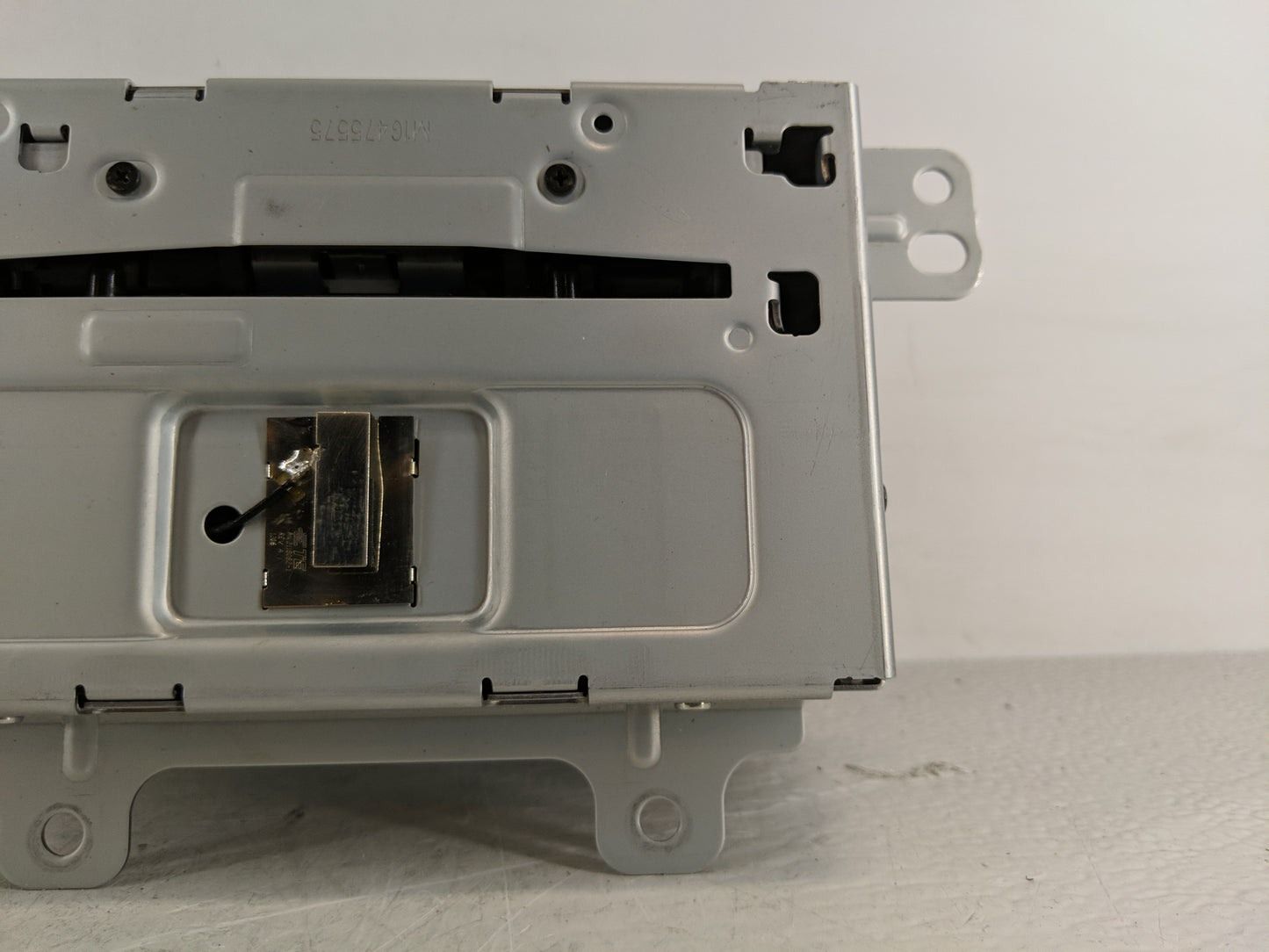 2012 Gmc Terrain Radio AM FM Cd Player Receiver Replacement P/N:22869279 22909201 Fits OEM Used Auto Parts - Oemusedautopart