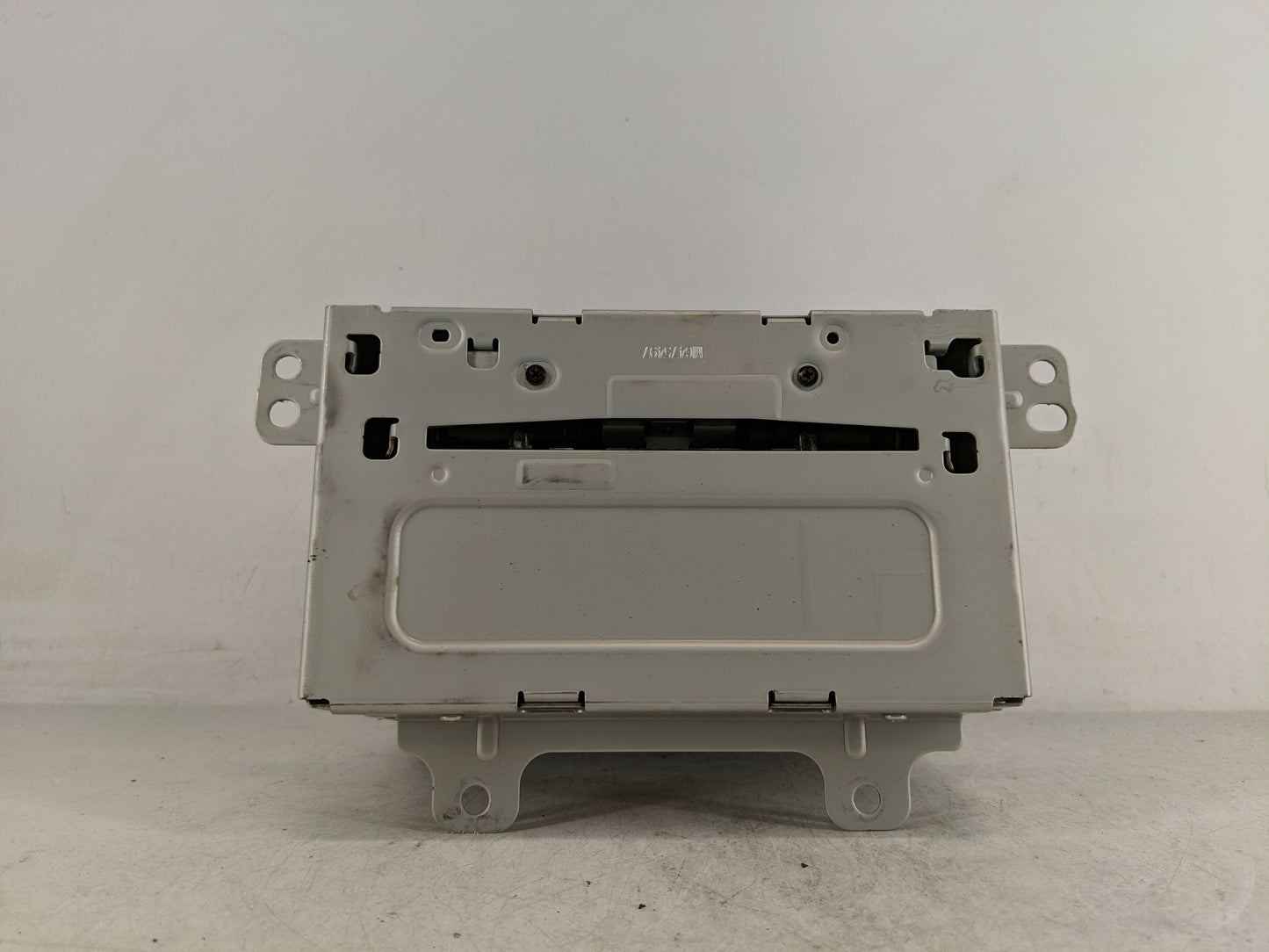 2012 Gmc Terrain Radio AM FM Cd Player Receiver Replacement P/N:22869279 Fits OEM Used Auto Parts - Oemusedautoparts1.com