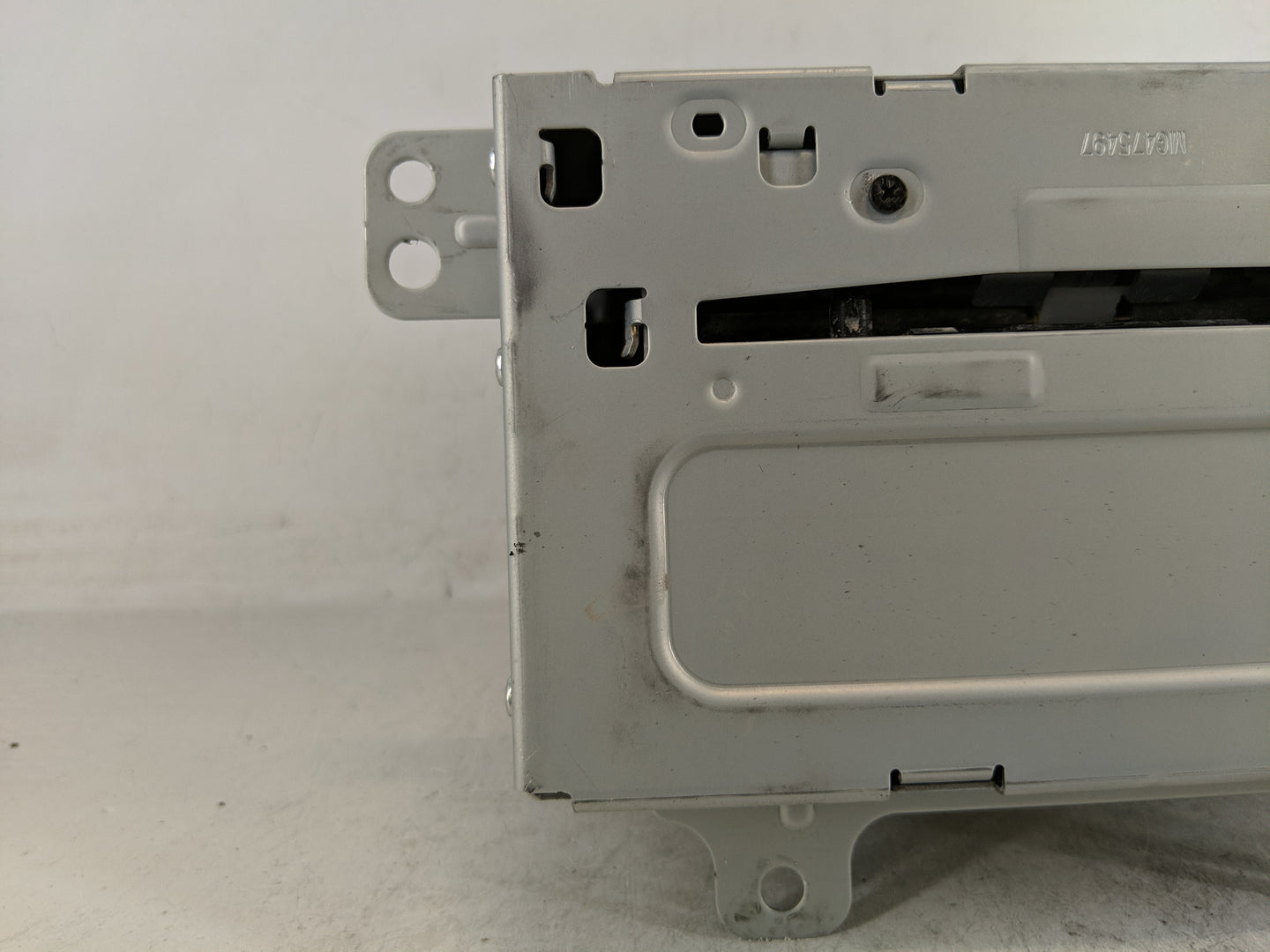 2012 Gmc Terrain Radio AM FM Cd Player Receiver Replacement P/N:22869279 Fits OEM Used Auto Parts - Oemusedautoparts1.com