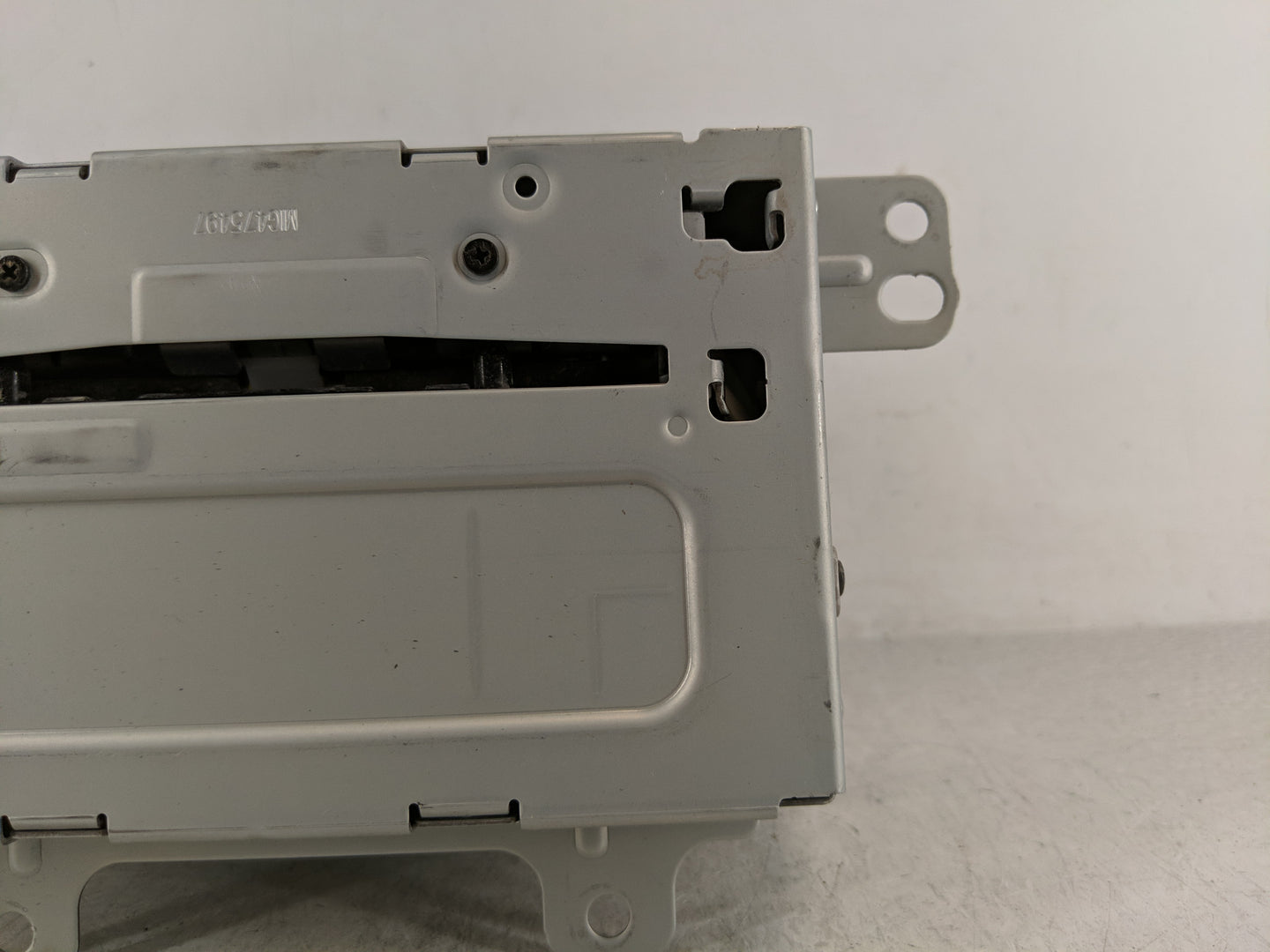 2012 Gmc Terrain Radio AM FM Cd Player Receiver Replacement P/N:22869279 Fits OEM Used Auto Parts - Oemusedautoparts1.com