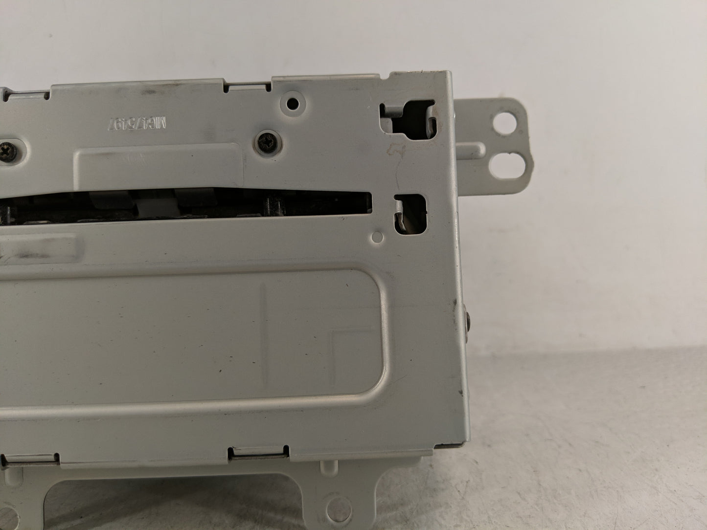 2012 Gmc Terrain Radio AM FM Cd Player Receiver Replacement P/N:22869279 Fits OEM Used Auto Parts - Oemusedautoparts1.com