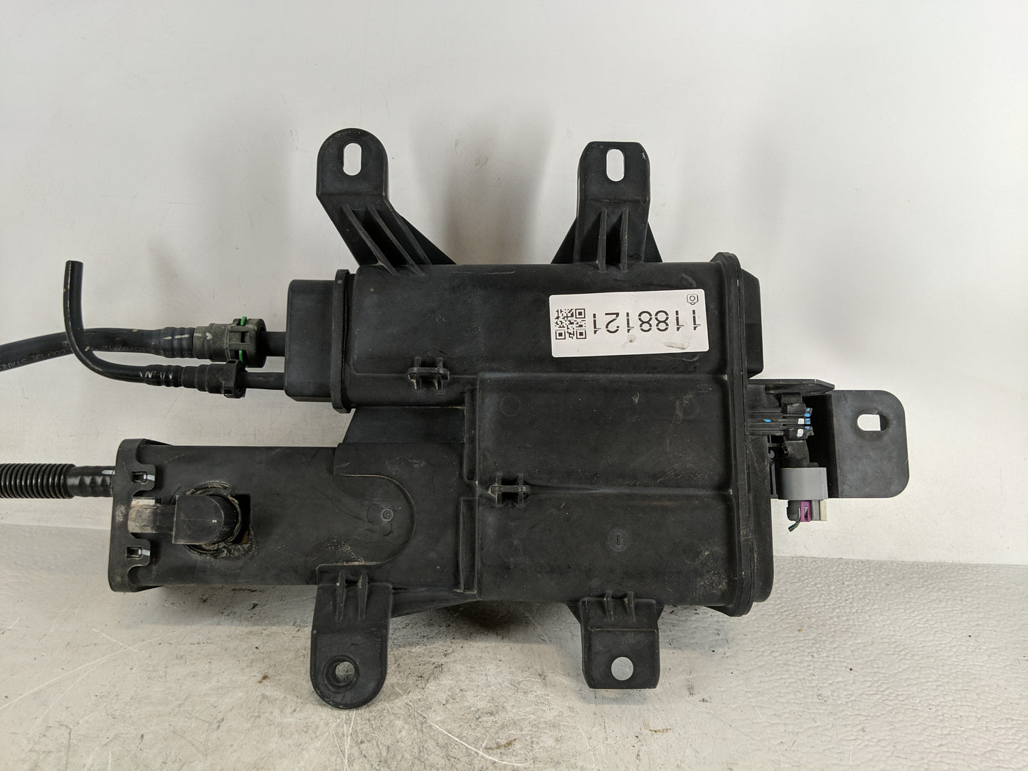 2012 Gmc Terrain Fuel Vapor Charcoal Canister - Oemusedautoparts1.com