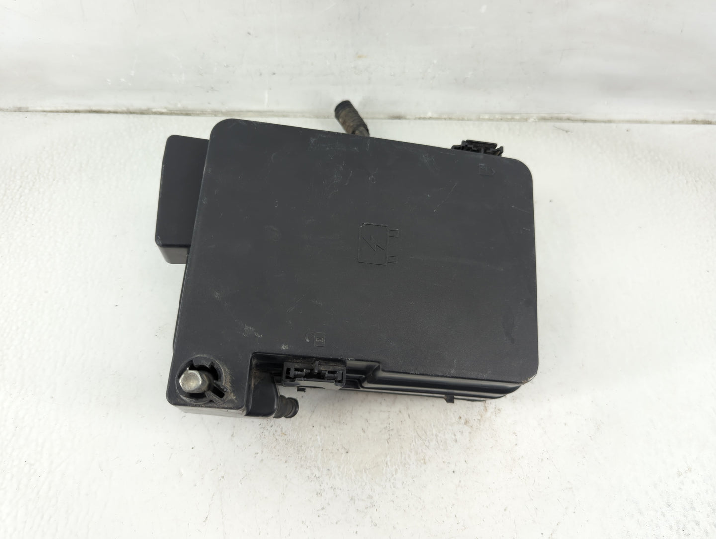 2012 Gmc Terrain Fusebox Fuse Box Panel Relay Module P/N:22879334 Fits OEM Used Auto Parts - Oemusedautoparts1.com