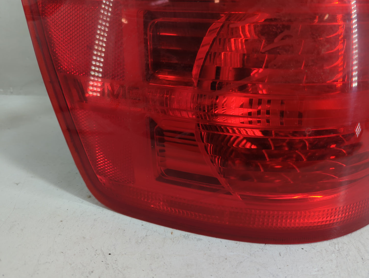 2010-2017 Gmc Terrain Tail Light Assembly Driver Left OEM P/N:P7896 Fits Fits 2010 2011 2012 2013 2014 2015 2016 2017 OEM Us