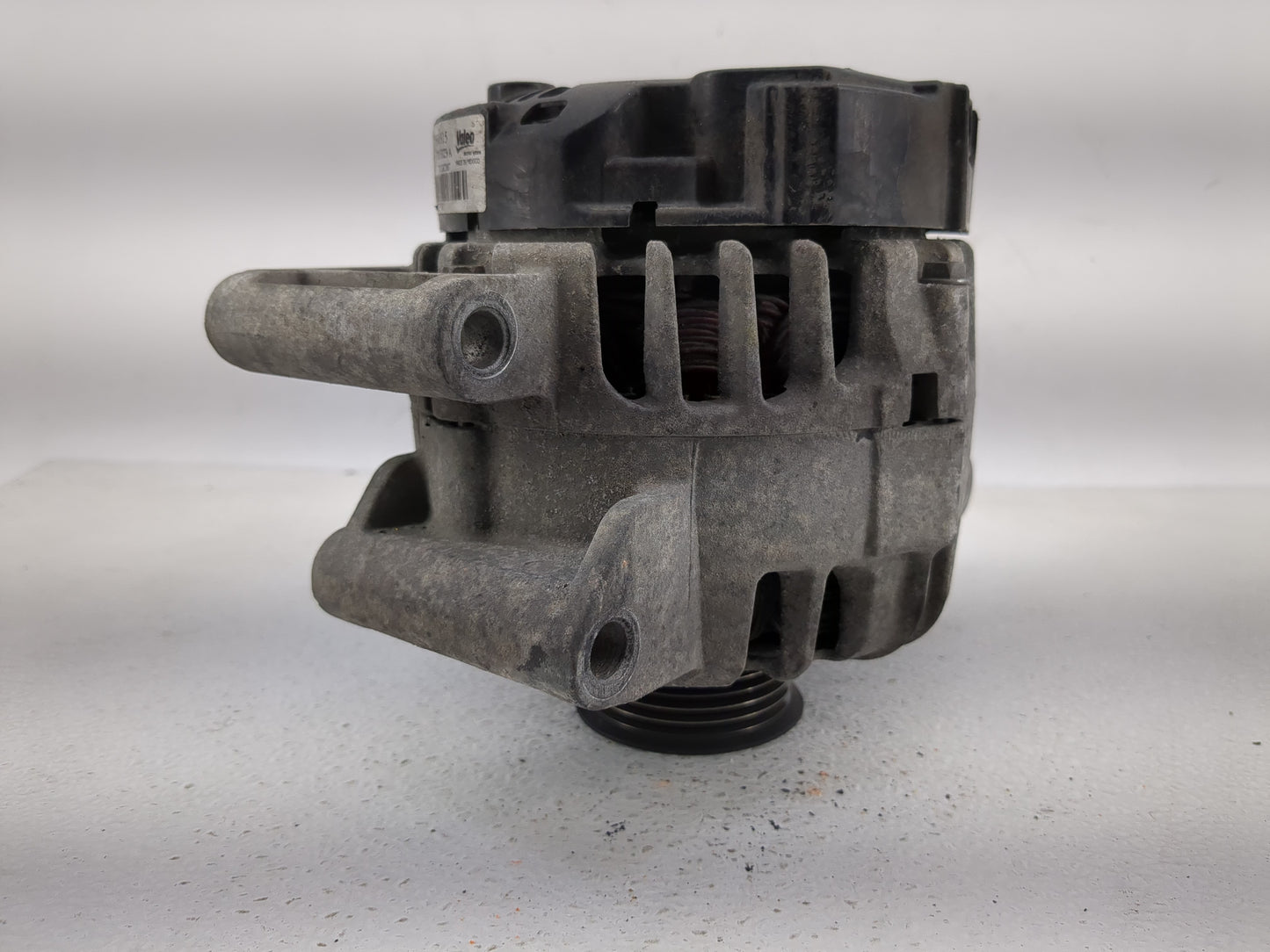 2010-2017 Gmc Terrain Alternator Replacement Generator Charging Assembly Engine OEM P/N:2605323 A 13500315 Fits OEM Used Aut