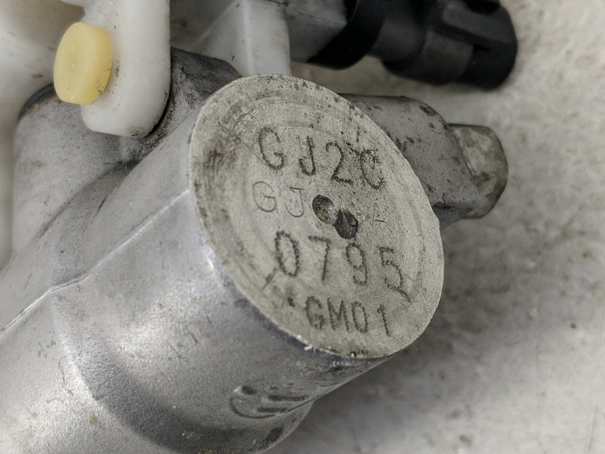 2011-2017 Gmc Terrain Brake Master Cylinder 1290060 - Oemusedautoparts1.com