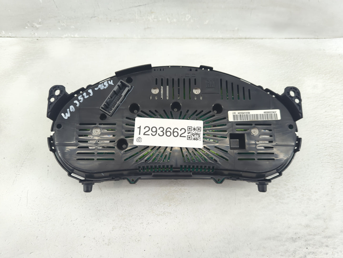 2012 Gmc Terrain Instrument Cluster Speedometer Gauges P/N:400300223637 A2C53412236 Fits OEM Used Auto Parts - Oemusedautopa