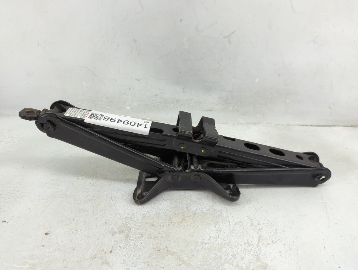 2012 Gmc Terrain Spare Scissor Car Jack 1409498 - Oemusedautoparts1.com