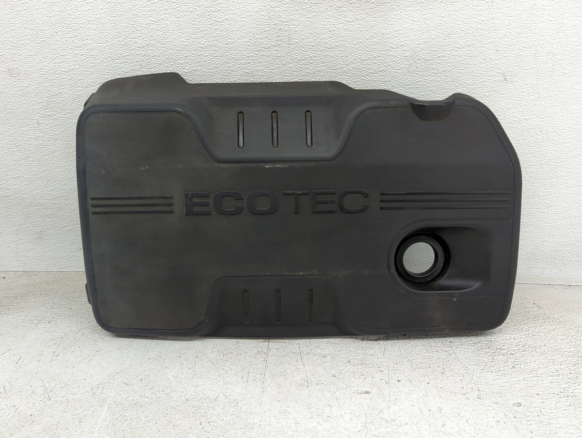 2012 Gmc Terrain Engine Cover 1409574 - Oemusedautoparts1.com