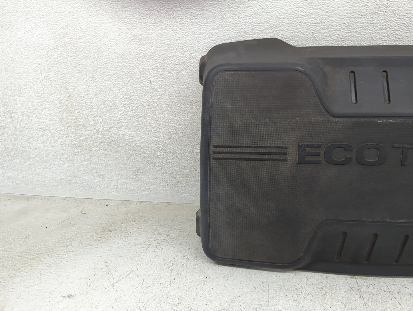 2012 Gmc Terrain Engine Cover - Oemusedautoparts1.com