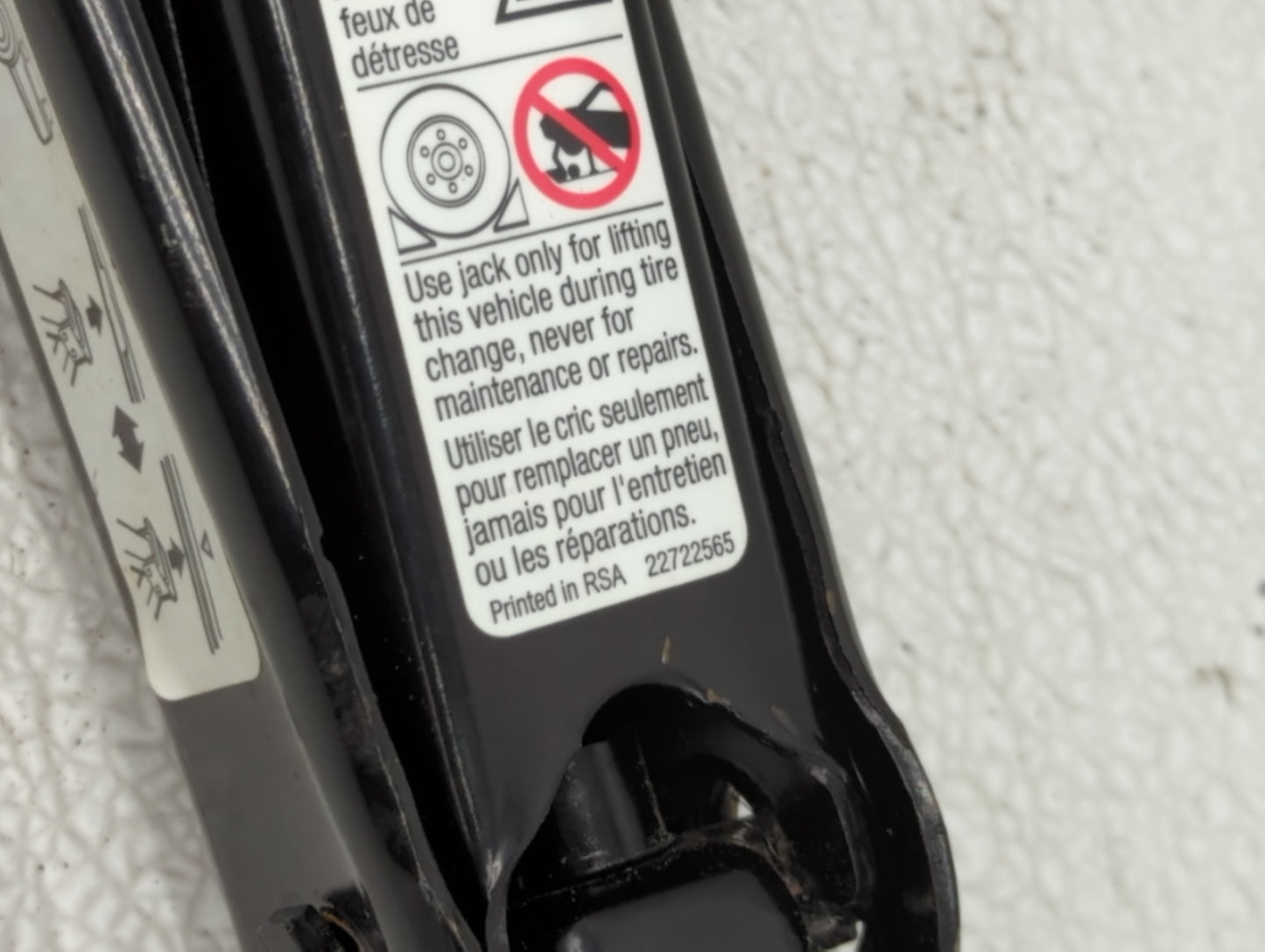 2012 Gmc Terrain Spare Scissor Car Jack - Oemusedautoparts1.com