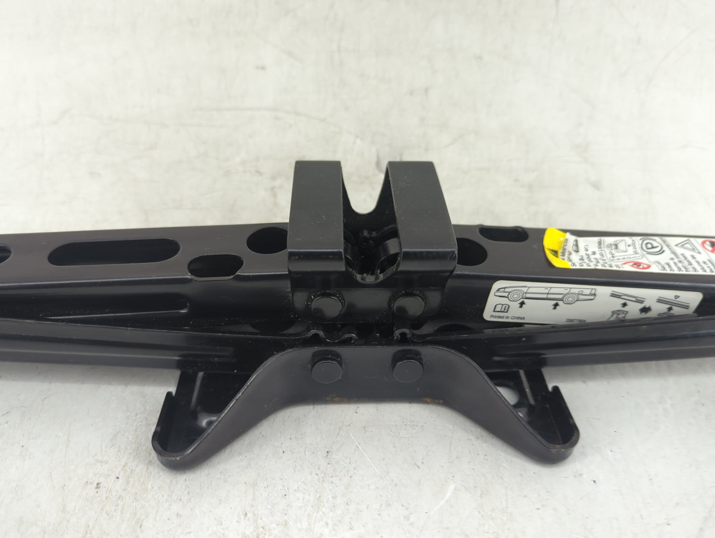 2012 Gmc Terrain Spare Scissor Car Jack - Oemusedautoparts1.com