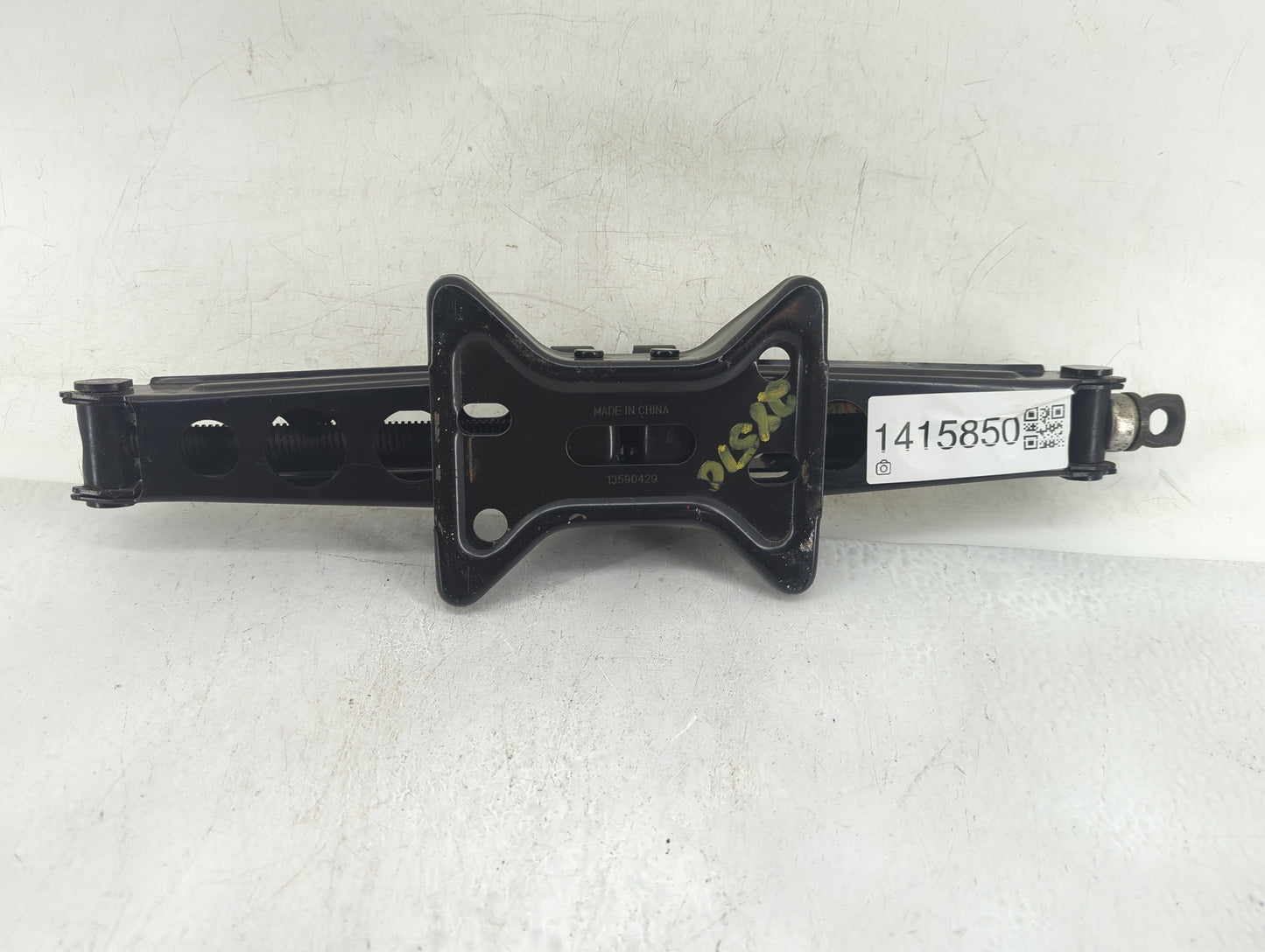 2012 Gmc Terrain Spare Scissor Car Jack - Oemusedautoparts1.com