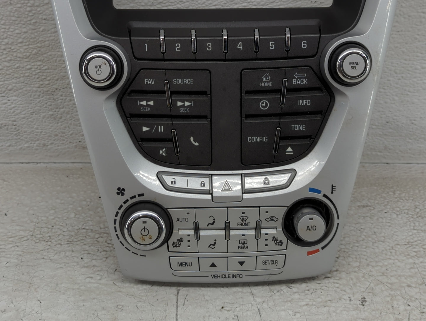 2012-2015 Gmc Terrain Radio Control Panel - Oemusedautoparts1.com