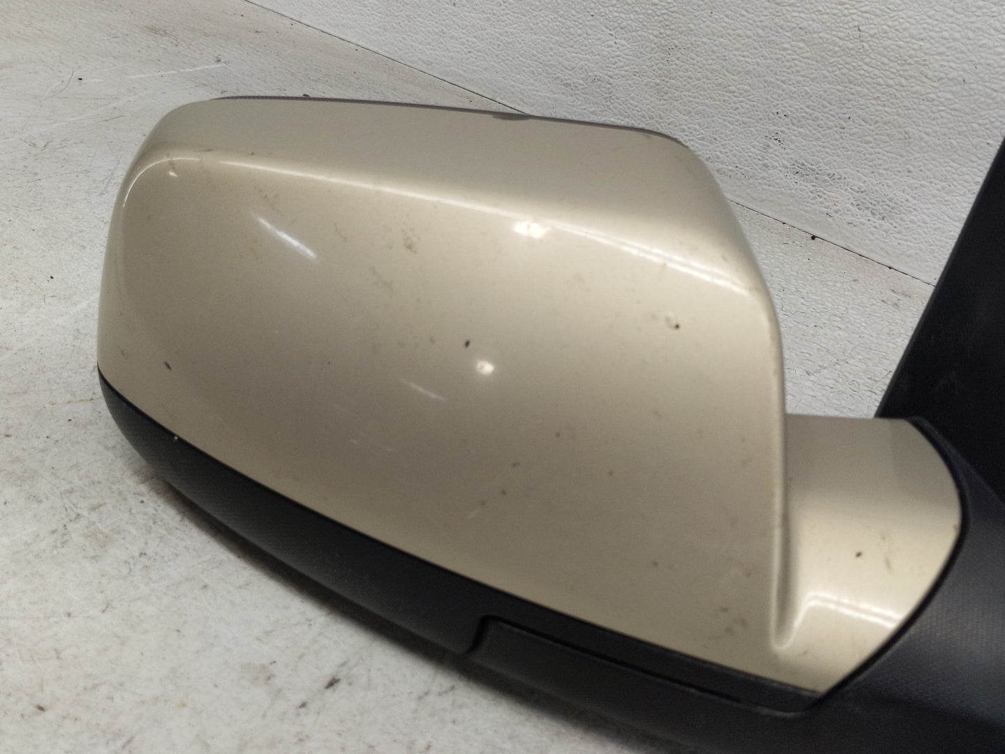 2011-2014 Gmc Terrain Passenger Side View Mirror - Right Door Mirror OEM Used - Oemusedautoparts1.com