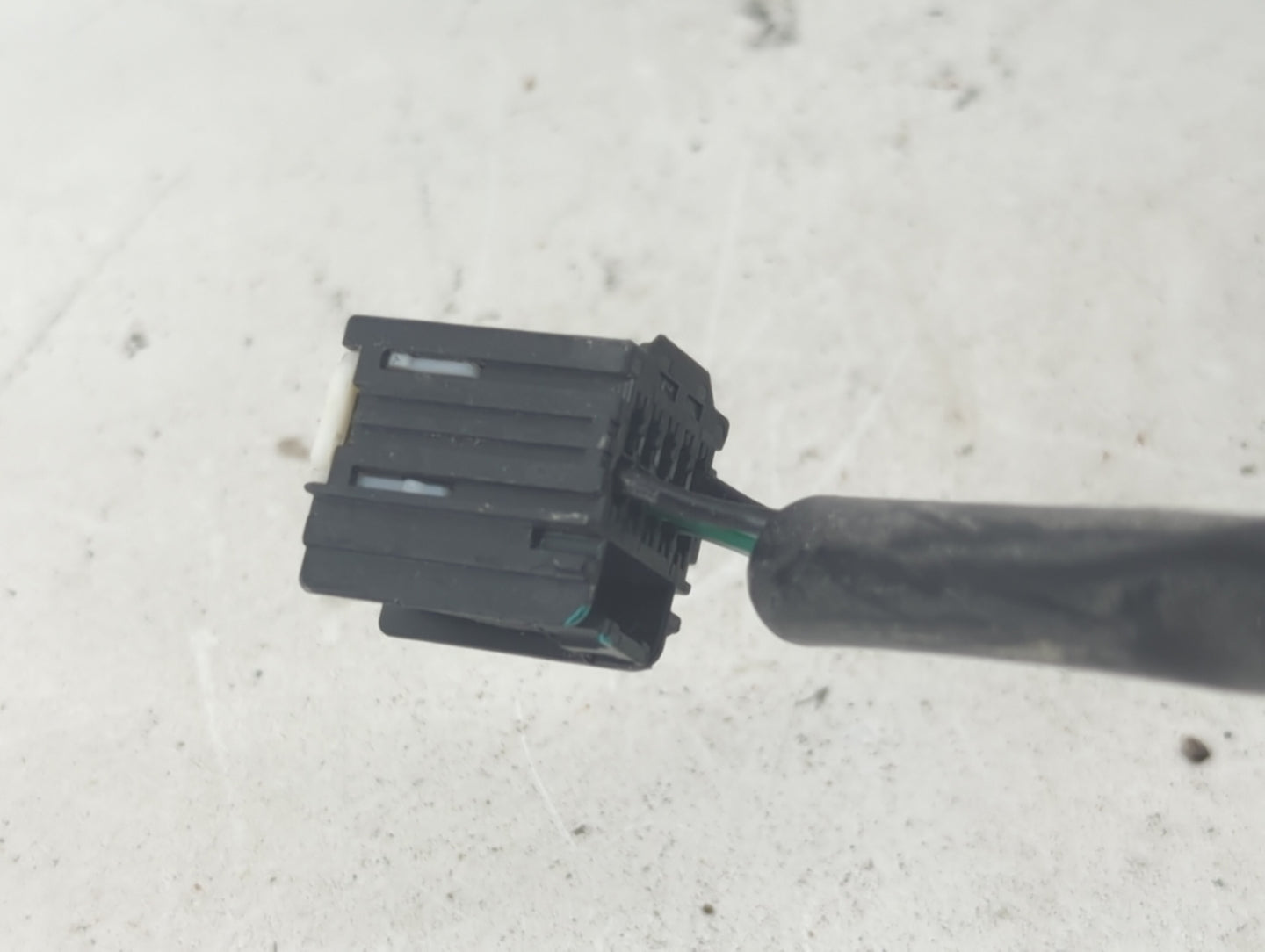 2011-2014 Gmc Terrain Driver Side View Mirror - Left Door Mirror OEM Used - Oemusedautoparts1.com