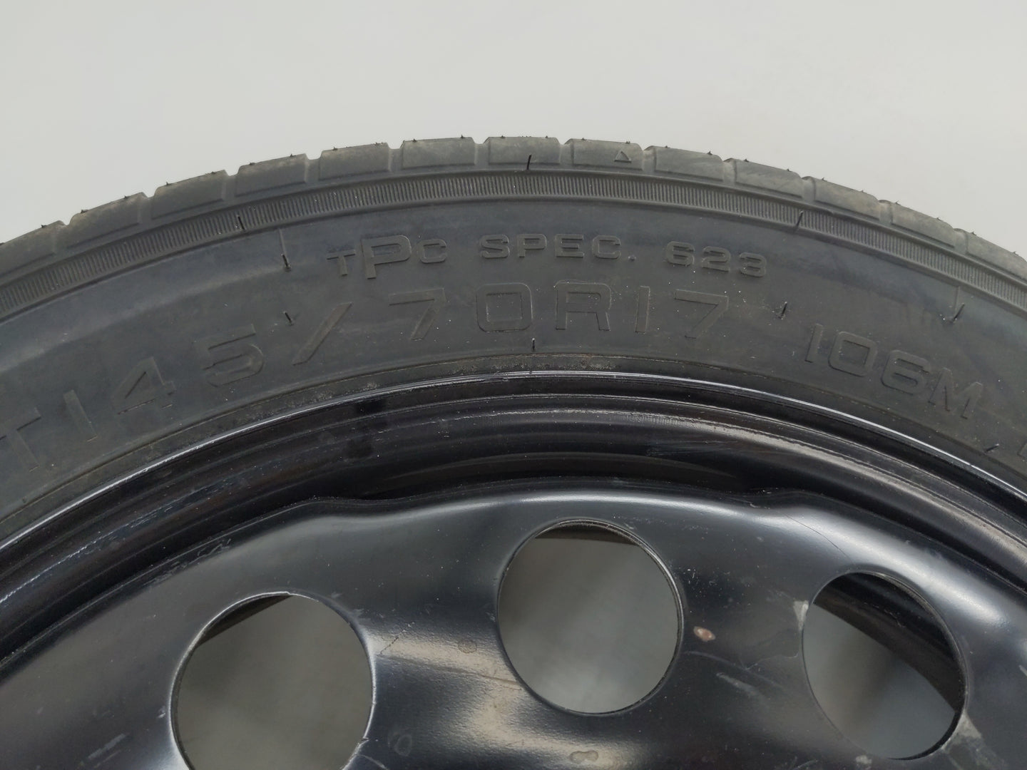 2010-2017 Gmc Terrain Spare Donut Tire Wheel Rim Oem 1420849 - Oemusedautoparts1.com