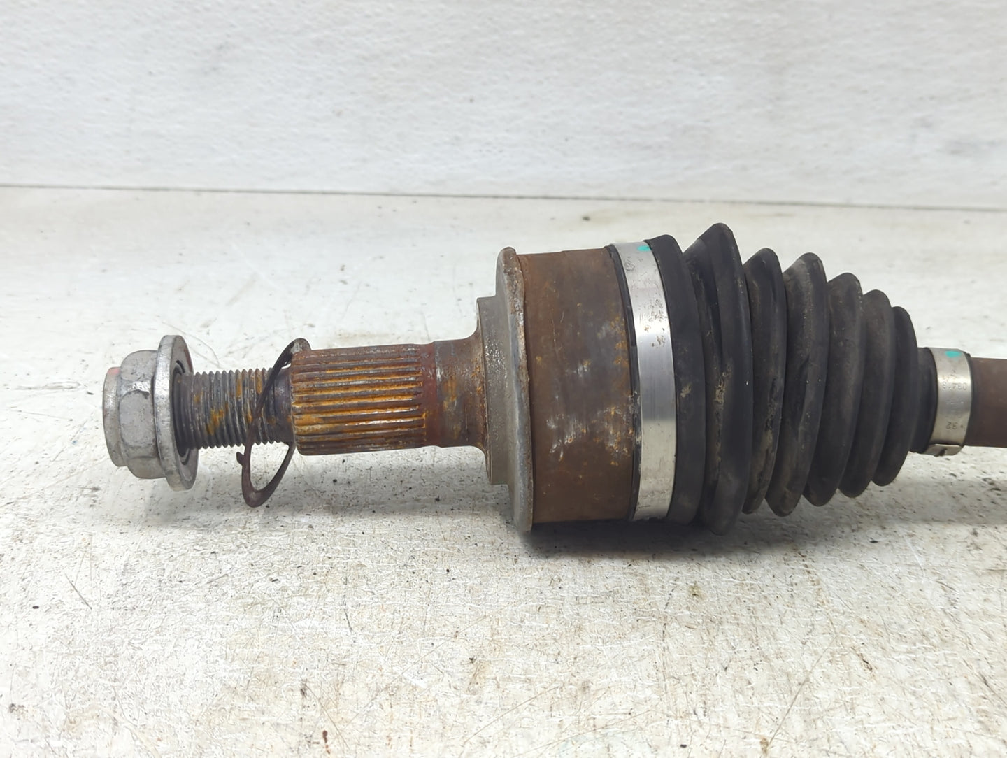 2010-2017 Gmc Terrain Axle Shaft Front Driver Cv C/v - Oemusedautoparts1.com
