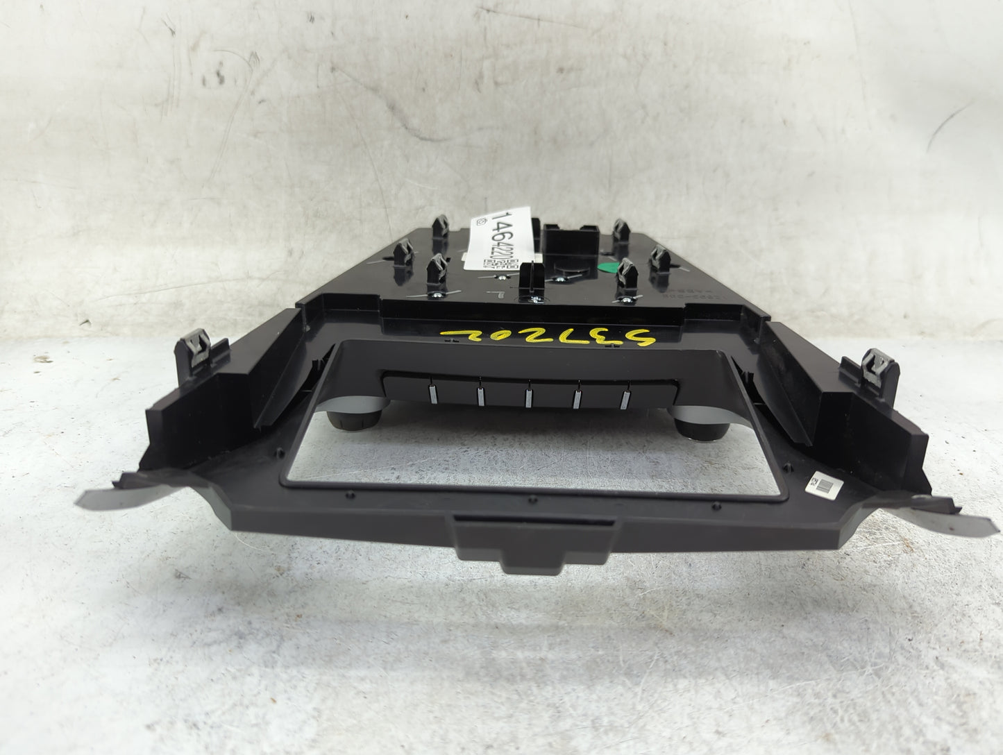 2012-2015 Gmc Terrain Radio Control Panel Silver - Oemusedautoparts1.com