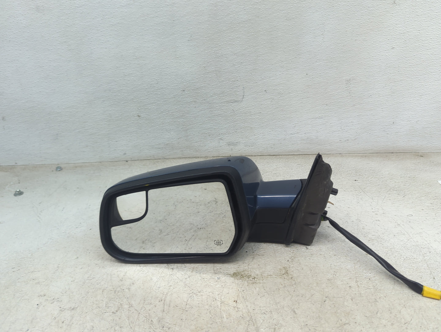 2011-2014 Gmc Terrain Driver Side View Mirror - Left Door Mirror OEM Used - Oemusedautoparts1.com