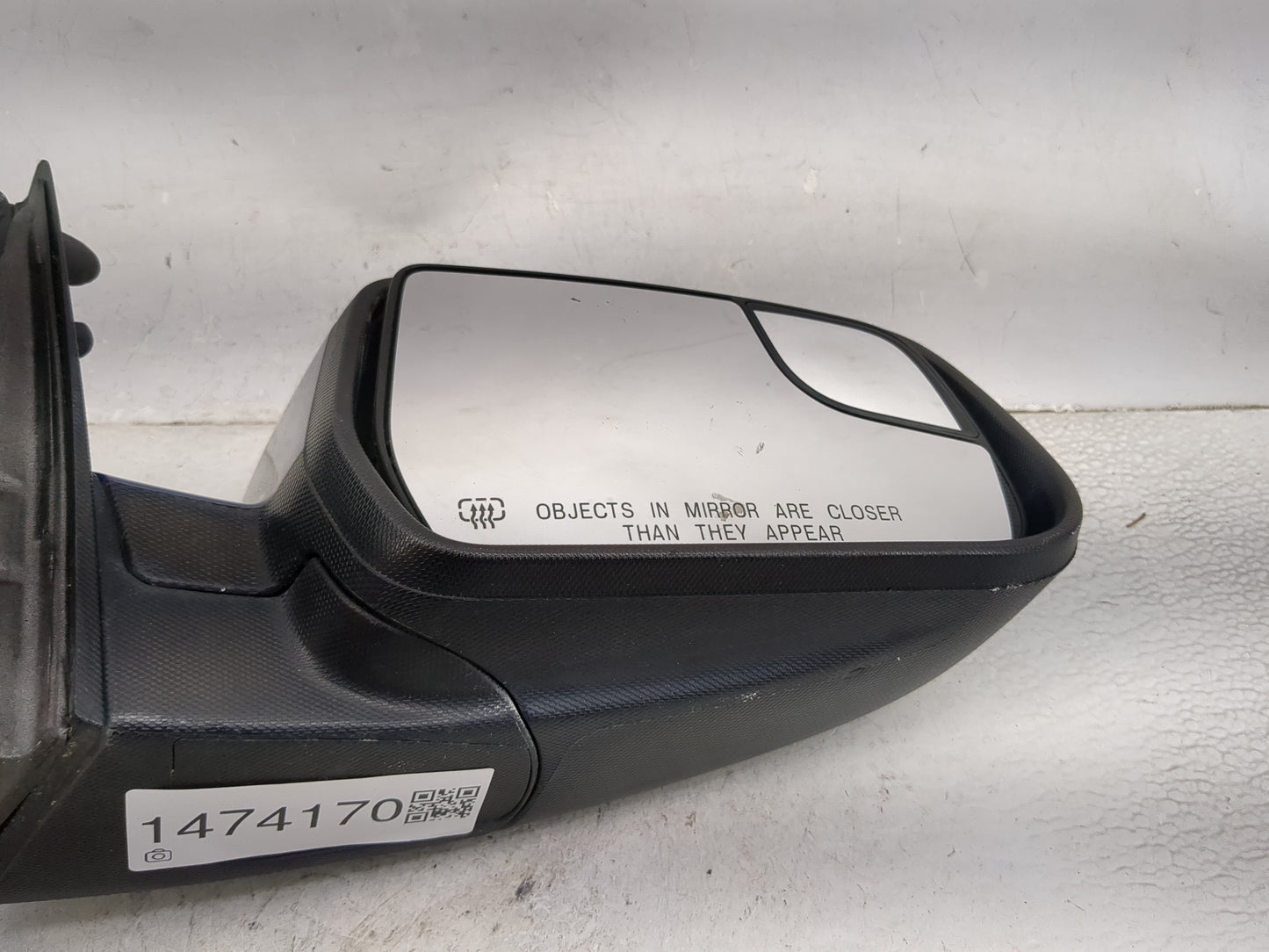 2011-2014 Gmc Terrain Passenger Side View Mirror - Right Door Mirror OEM Used - Oemusedautoparts1.com