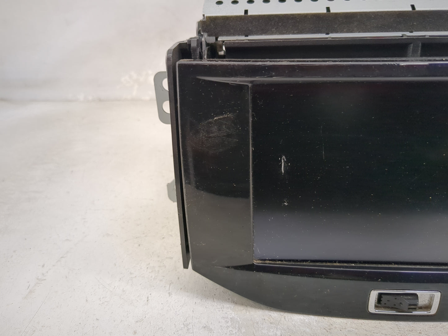 2012 Gmc Terrain Radio AM FM Cd Player Receiver Replacement P/N:23451238 E40485616A Fits OEM Used Auto Parts - Oemusedautopa