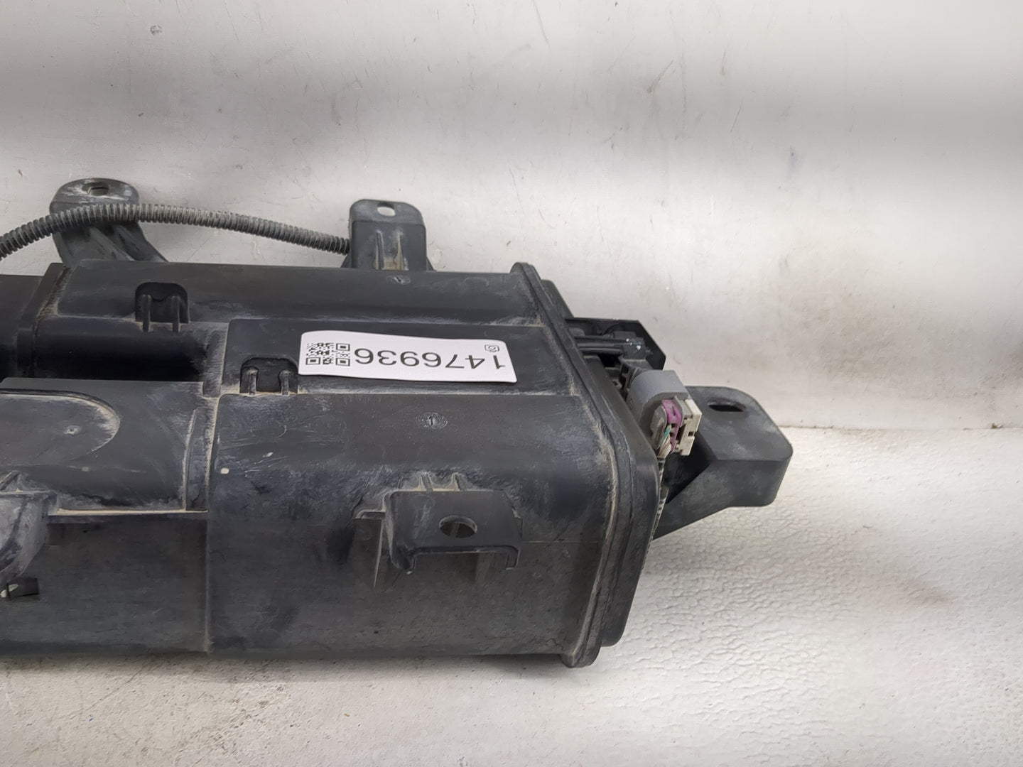 2012 Gmc Terrain Fuel Vapor Charcoal Canister 1476936 - Oemusedautoparts1.com