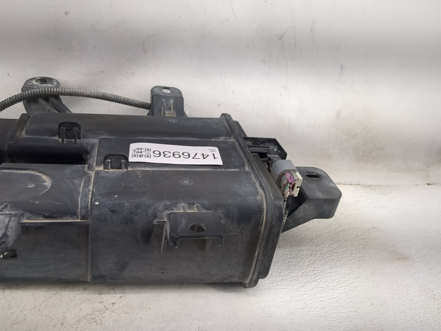 2012 Gmc Terrain Fuel Vapor Charcoal Canister 1476936 - Oemusedautoparts1.com