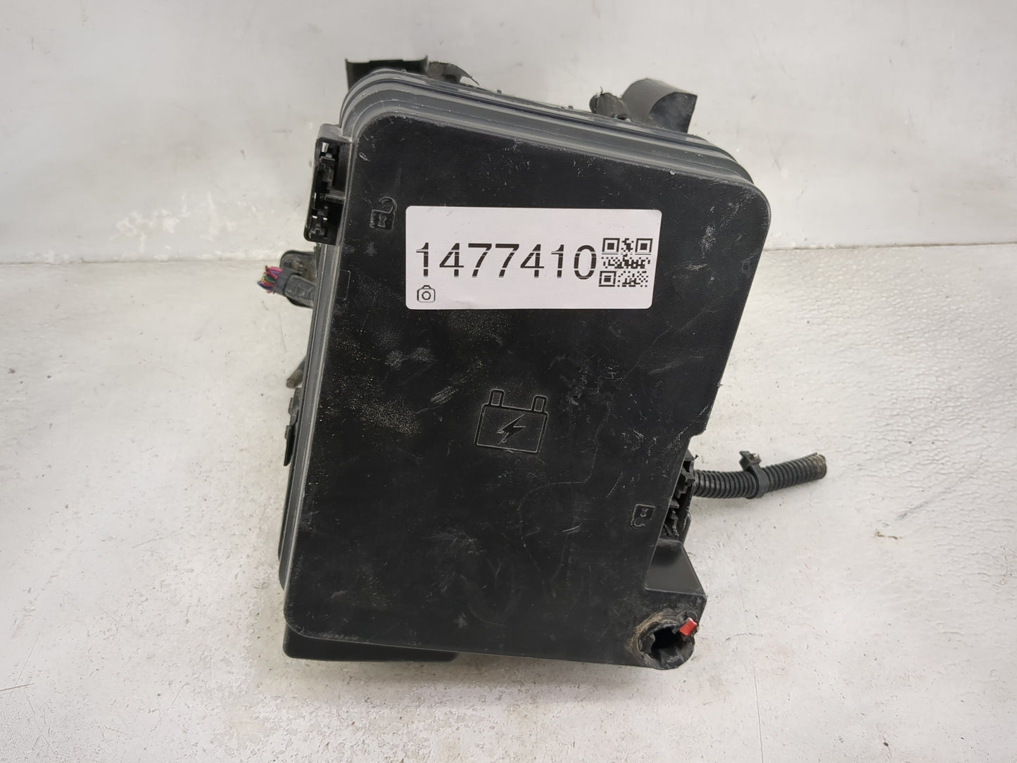 2012 Gmc Terrain Fusebox Fuse Box Panel Relay Module P/N:22879334 Fits OEM Used Auto Parts - Oemusedautoparts1.com