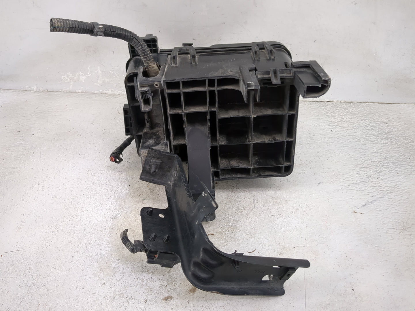 2012 Gmc Terrain Fusebox Fuse Box Panel Relay Module P/N:22879334 Fits OEM Used Auto Parts - Oemusedautoparts1.com