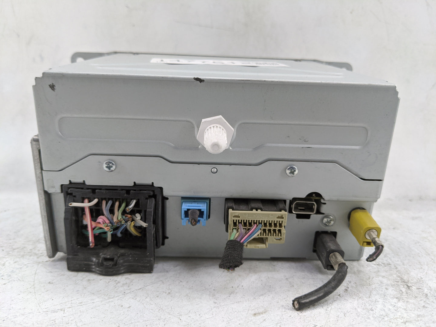 2012 Gmc Terrain Radio AM FM Cd Player Receiver Replacement P/N:22869279 CQ-FG61E0GD Fits OEM Used Auto Parts - Oemusedautop