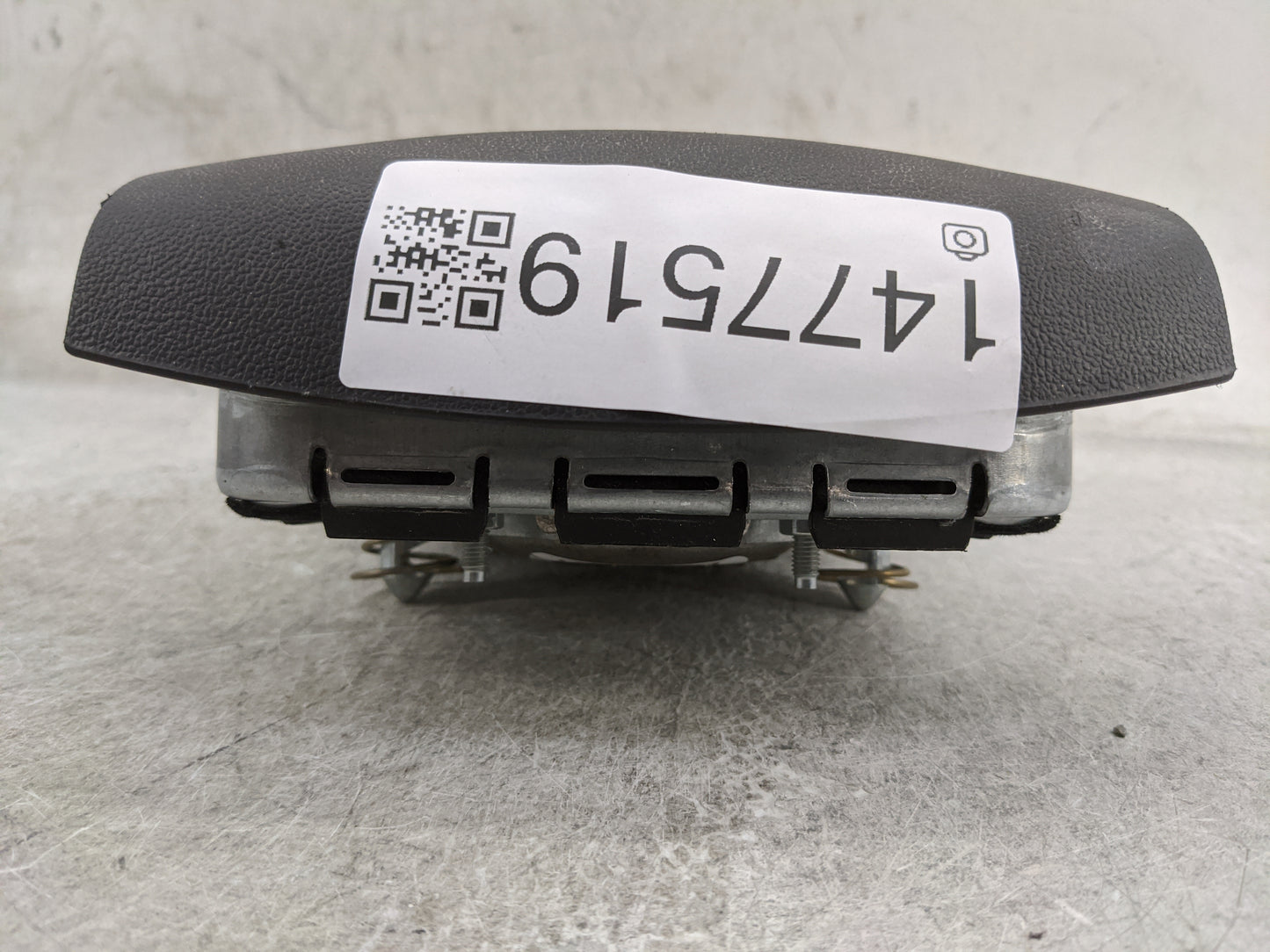 2010-2017 Gmc Terrain Air Bag Driver Left Steering Wheel Mounted 1477519 - Oemusedautoparts1.com