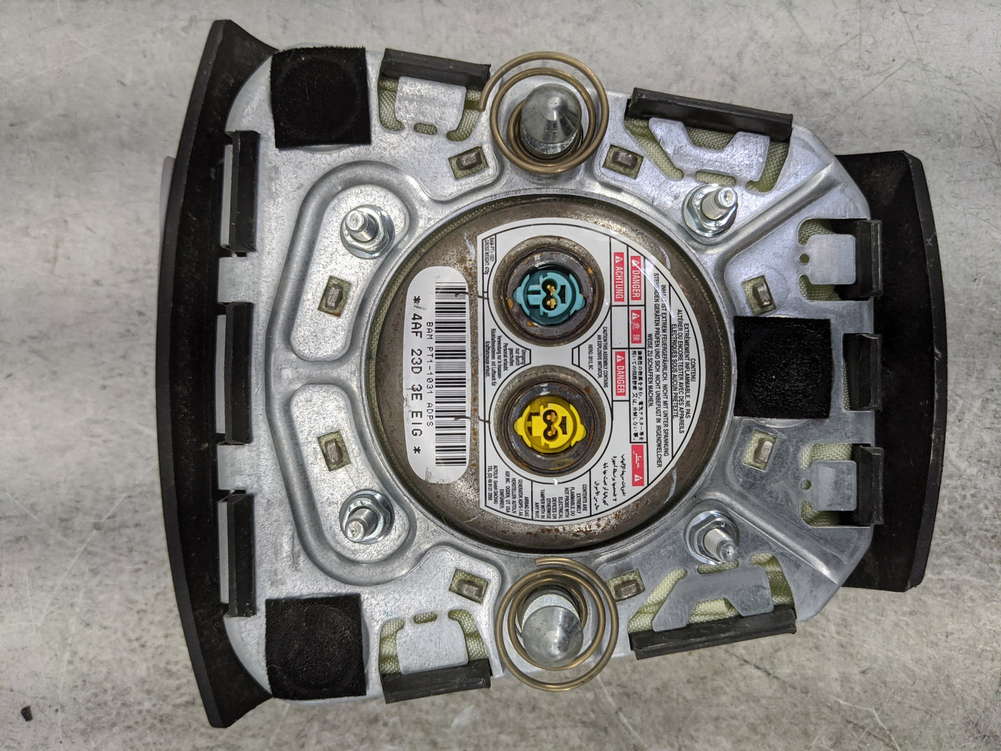 2010-2017 Gmc Terrain Air Bag Driver Left Steering Wheel Mounted 1477519 - Oemusedautoparts1.com