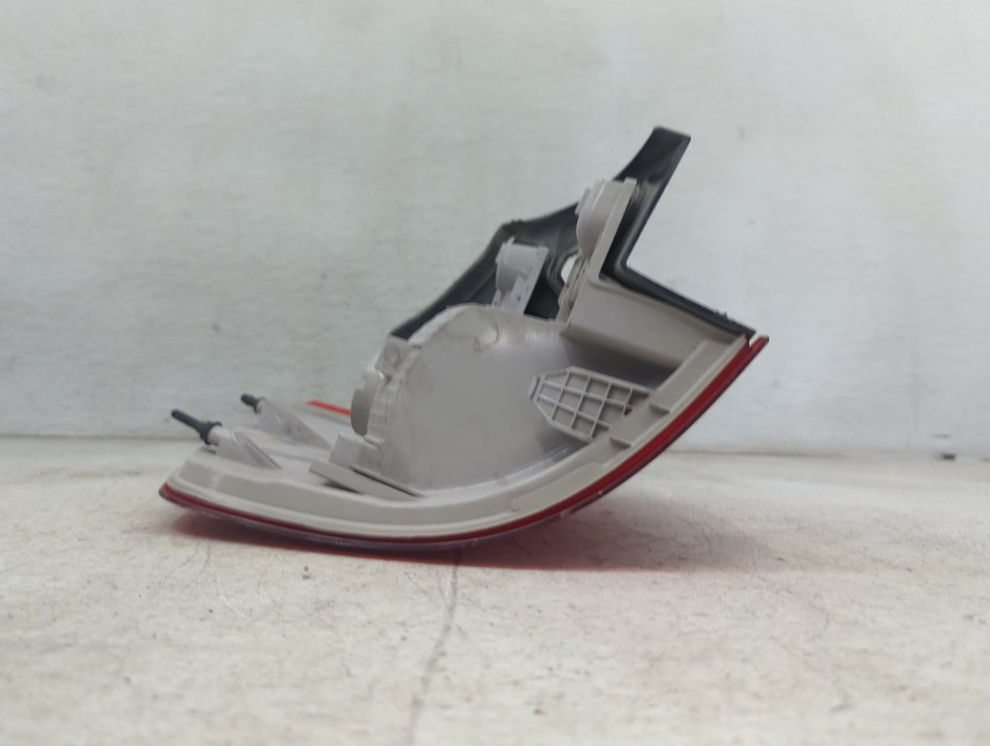2010-2017 Gmc Terrain Tail Light Assembly Driver Left OEM Fits Fits 2010 2011 2012 2013 2014 2015 2016 2017 OEM Used Auto Pa