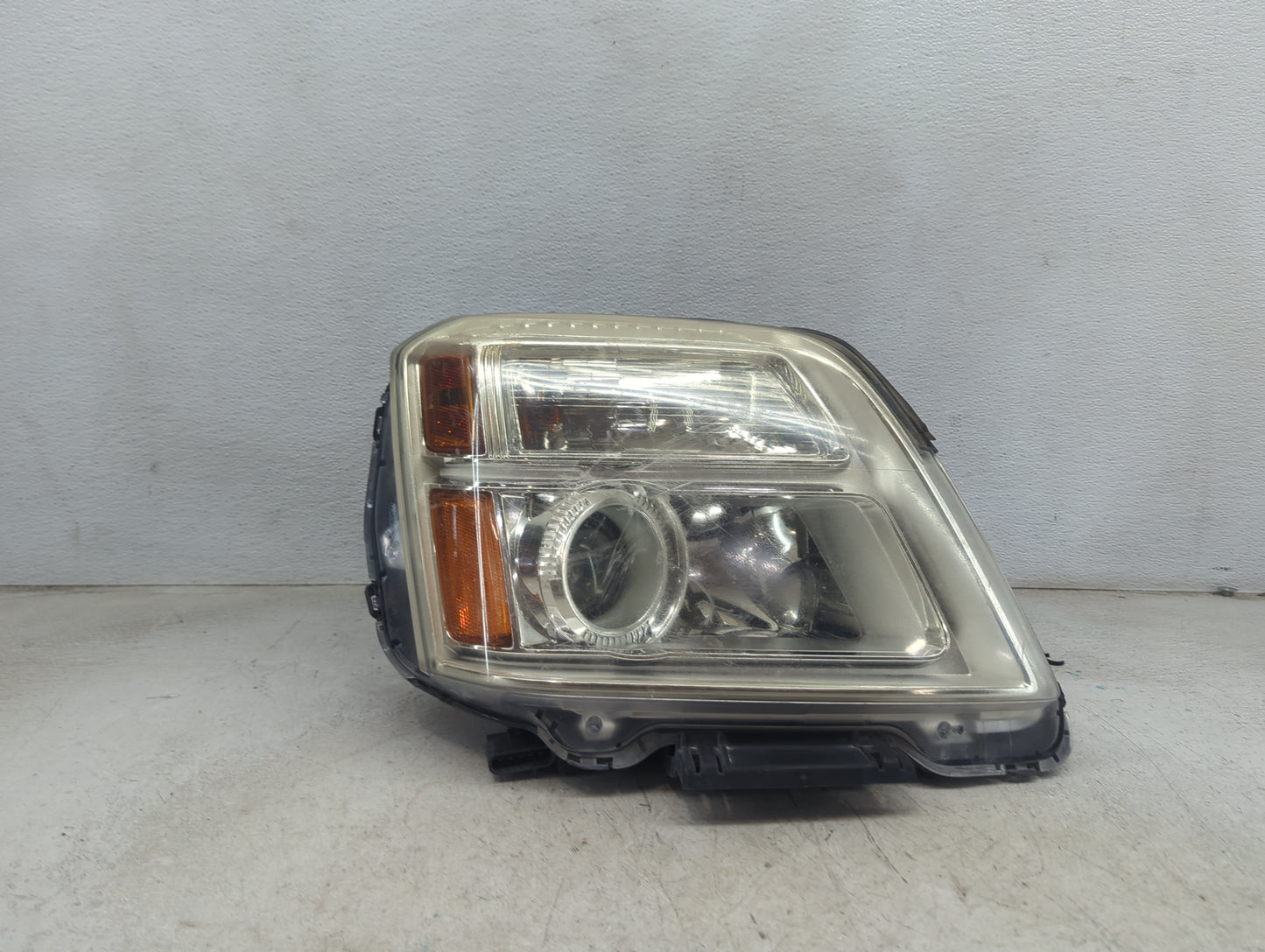 2010-2015 Gmc Terrain Passenger Right Oem Head Light Headlight Lamp 1479098 - Oemusedautoparts1.com