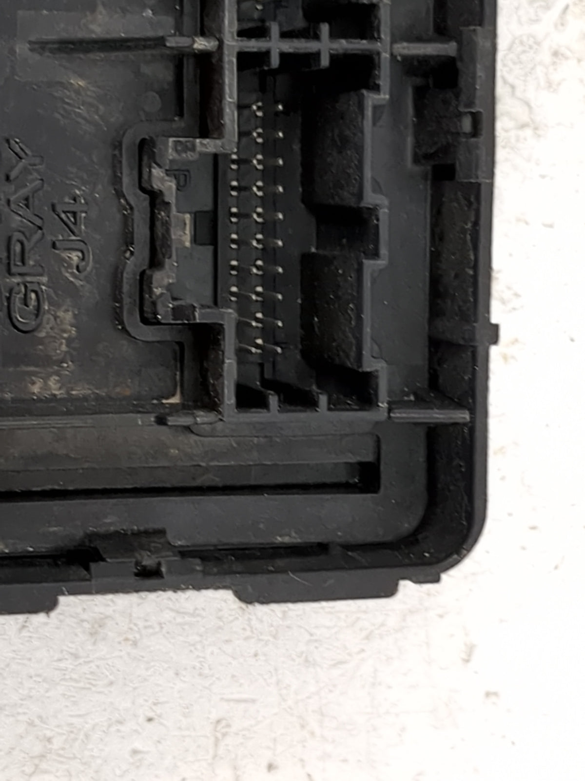 2012-2012 Gmc Terrain Body Control Module Bcm 13583308 - Oemusedautoparts1.com
