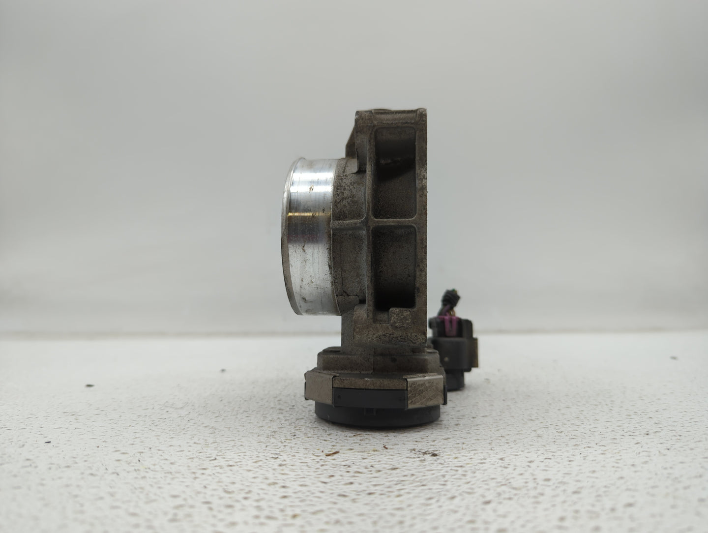 2010-2012 Gmc Terrain Throttle Body P/N:12632172BA BAC-A1-B2-006R1, 994AA Fits Fits 2007 2008 2009 2010 2011 2012 OEM Used A