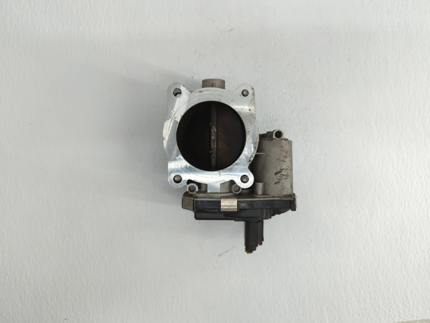 2010-2012 Gmc Terrain Throttle Body P/N:12632101CA 668AA, 186AA Fits Fits 2007 2008 2009 2010 2011 2012 OEM Used Auto Parts 