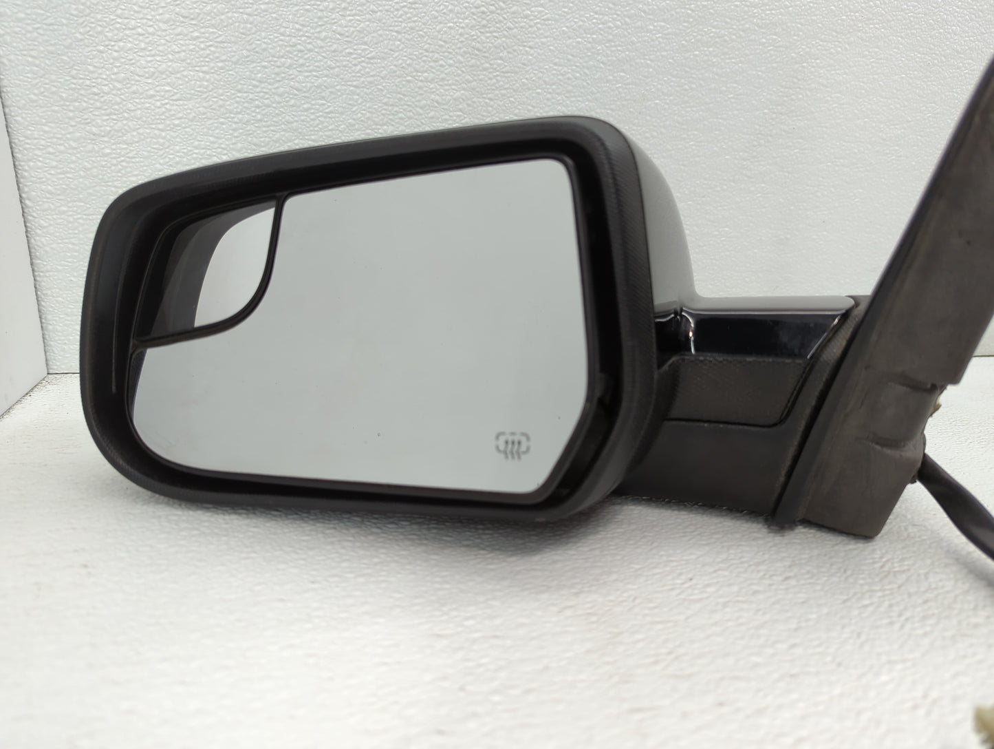 2011-2014 Gmc Terrain Driver Side View Mirror - Left Door Mirror OEM Used - Oemusedautoparts1.com